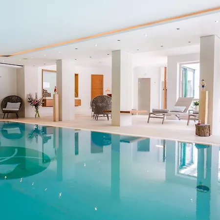 Am Stein Guest house 4*