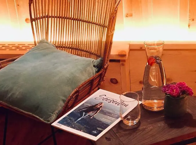 Konukevi Am Stein 4*